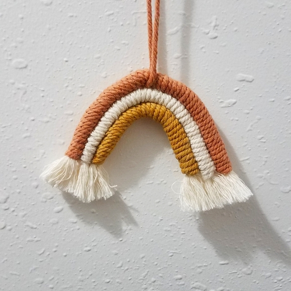 Macrame car or wall hanging - Picture 1 of 2